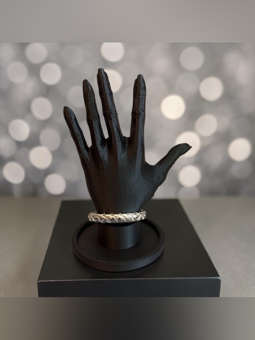 🩶Vintage🩶Silver Tone Woven Design Hinged Bracelet with Gift Box/EUC